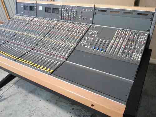 Calrec PQ4069 stereo mic S2 sound mixers neve line module from Calrec S 